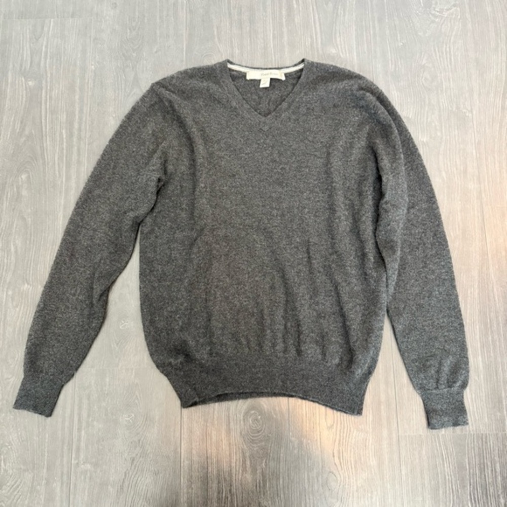 Harry Rosen - Men's Gray Cashmere V-Neck Sweater